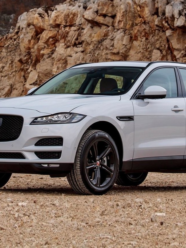 JAGUAR F-PACE