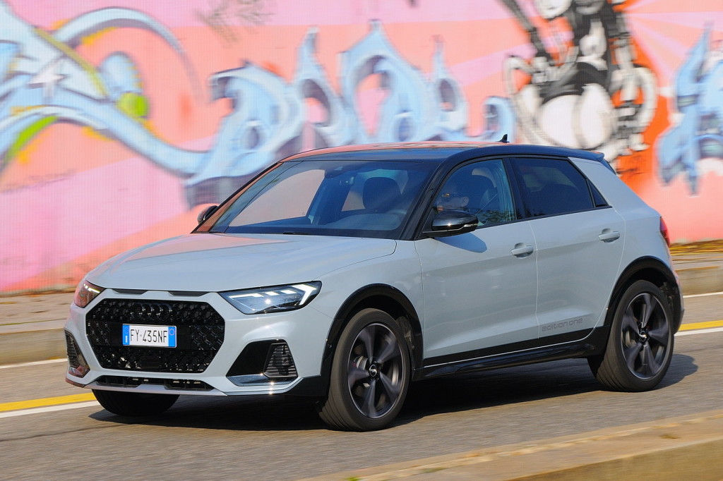 AUDI A1  noleggiolungotermineasy