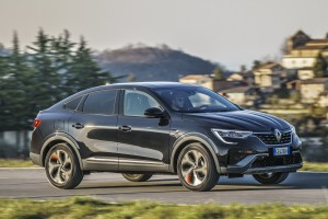 renault-arkana-2021-03_10